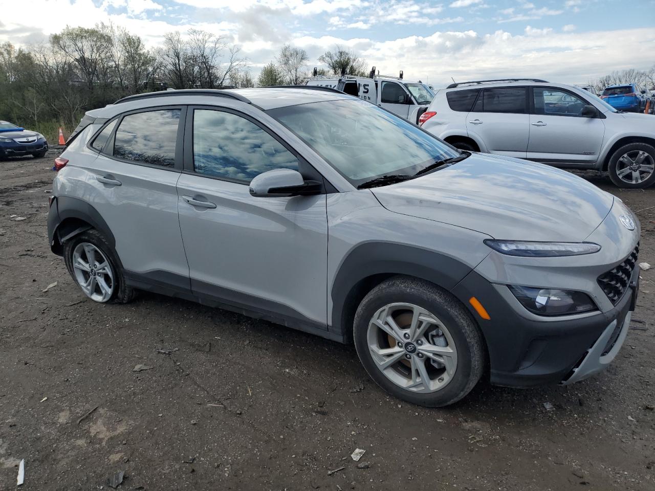 Photo 3 VIN: KM8K6CAB6PU983354 - HYUNDAI KONA 