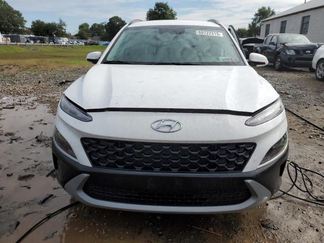 Photo 4 VIN: KM8K6CAB8PU011688 - HYUNDAI KONA 