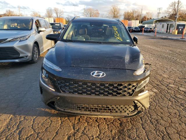 Photo 4 VIN: KM8K6CAB8PU970296 - HYUNDAI KONA SEL 