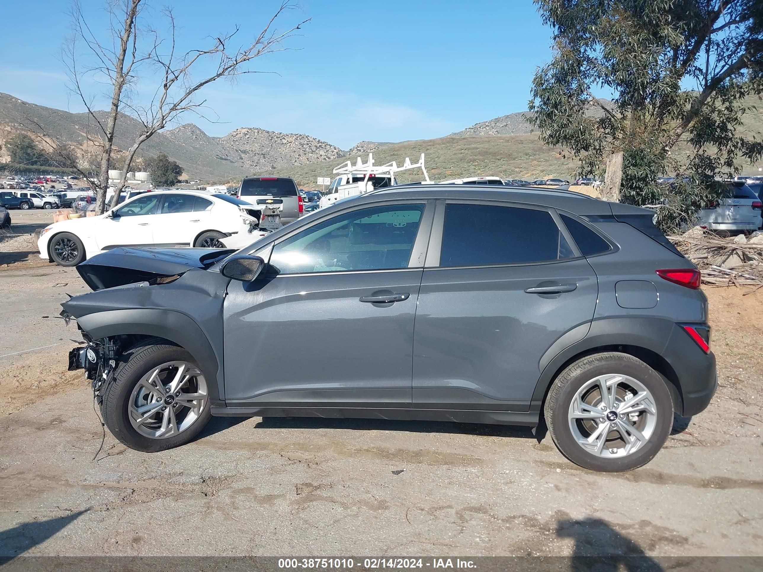 Photo 12 VIN: KM8K6CAB9PU037135 - HYUNDAI KONA 