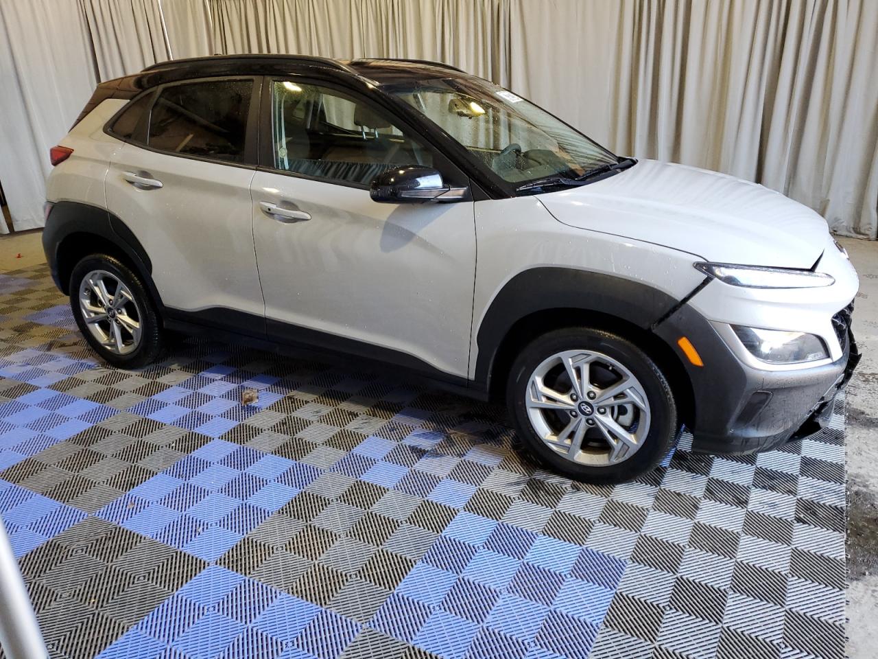 Photo 3 VIN: KM8K6CABXPU992641 - HYUNDAI KONA 