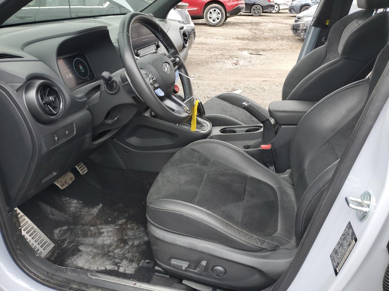 Photo 6 VIN: KM8KH3AC6PU008825 - HYUNDAI KONA 