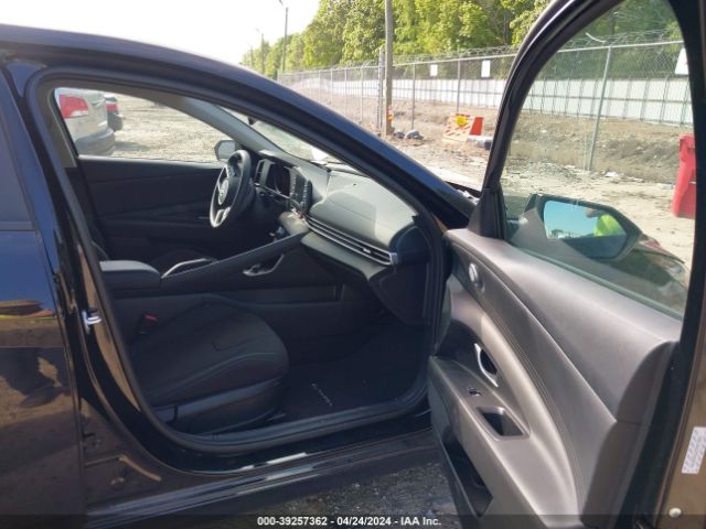 Photo 4 VIN: KM8LM4AG7PU628799 - HYUNDAI ELANTRA 