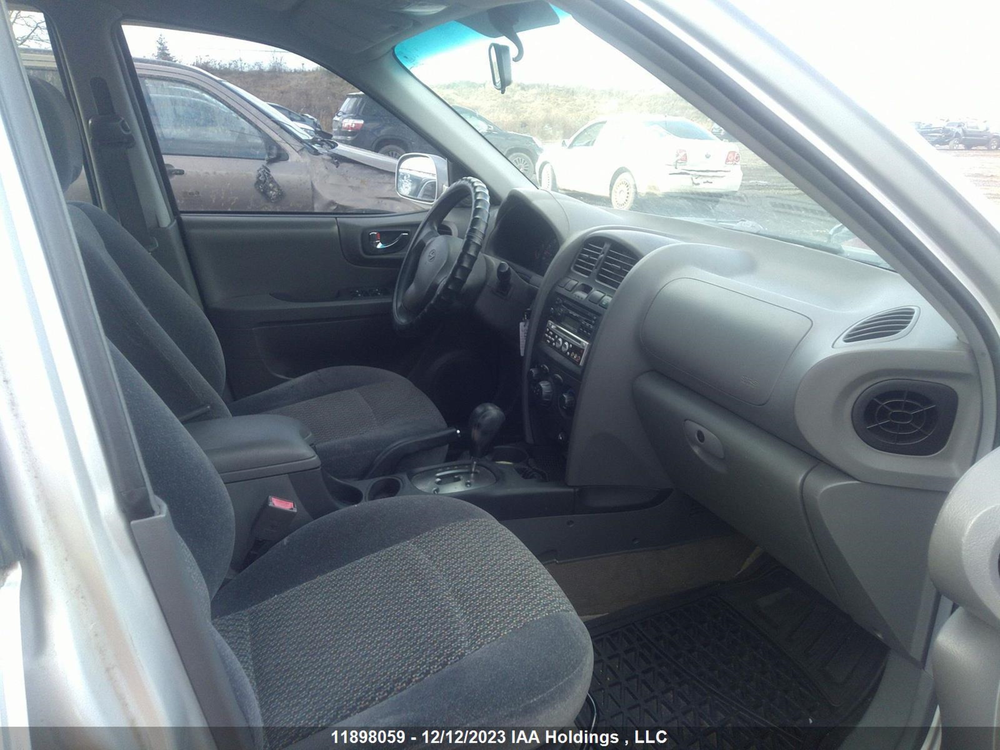 Photo 4 VIN: KM8SB13D04U848445 - HYUNDAI SANTA FE 