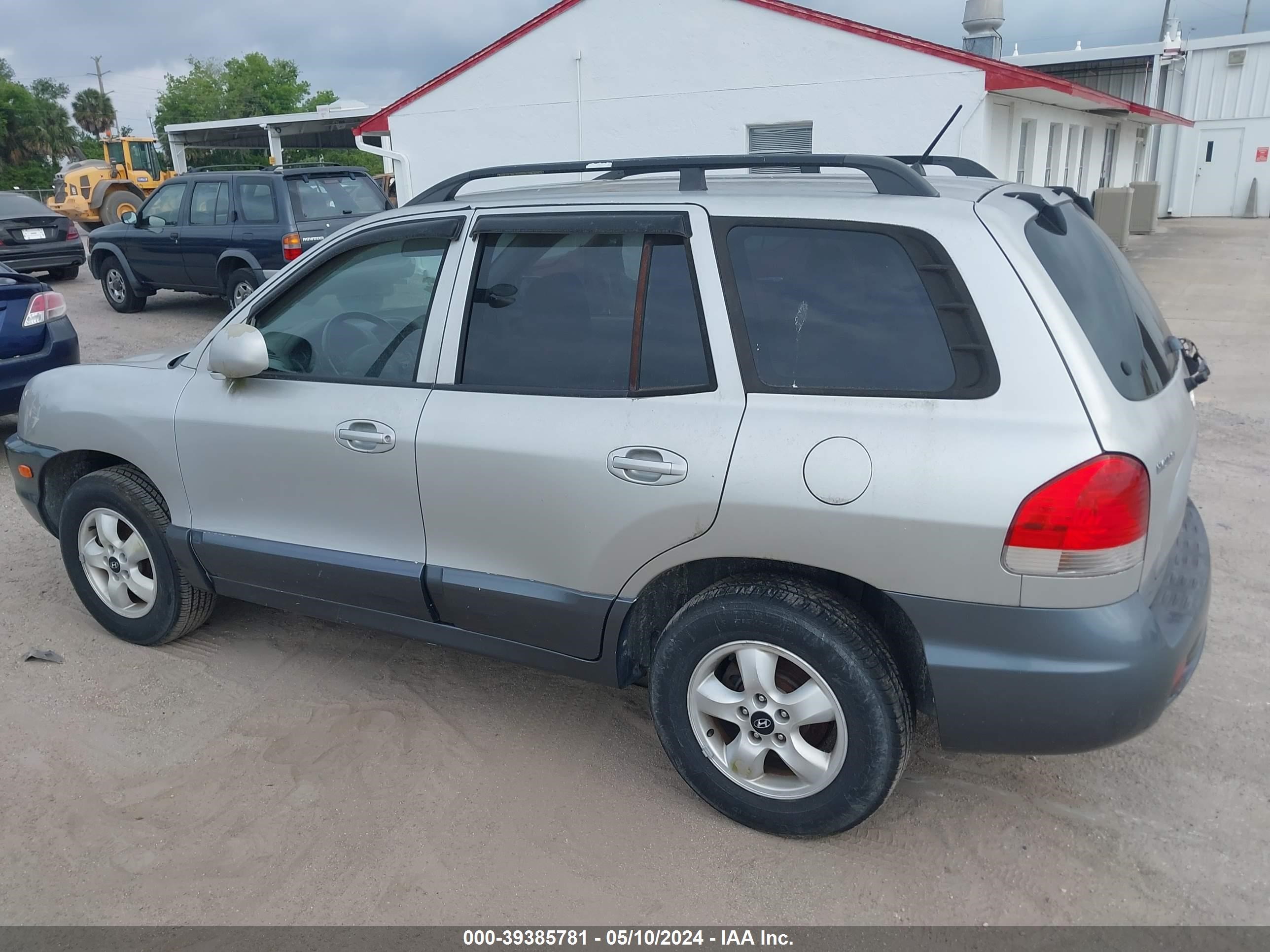 Photo 12 VIN: KM8SC13D35U903257 - HYUNDAI SANTA FE 