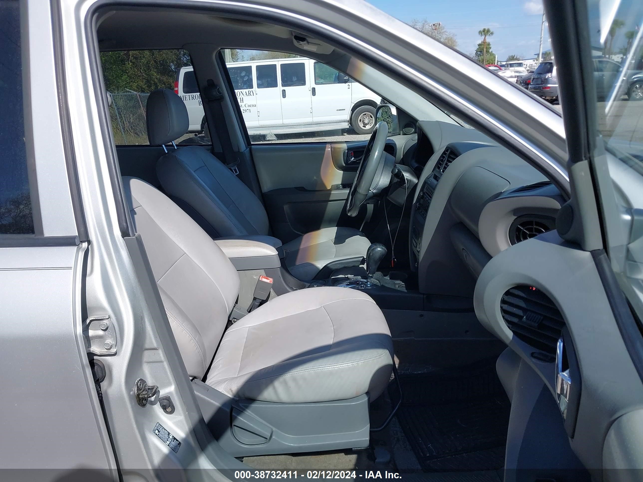 Photo 4 VIN: KM8SC13E65U884339 - HYUNDAI SANTA FE 