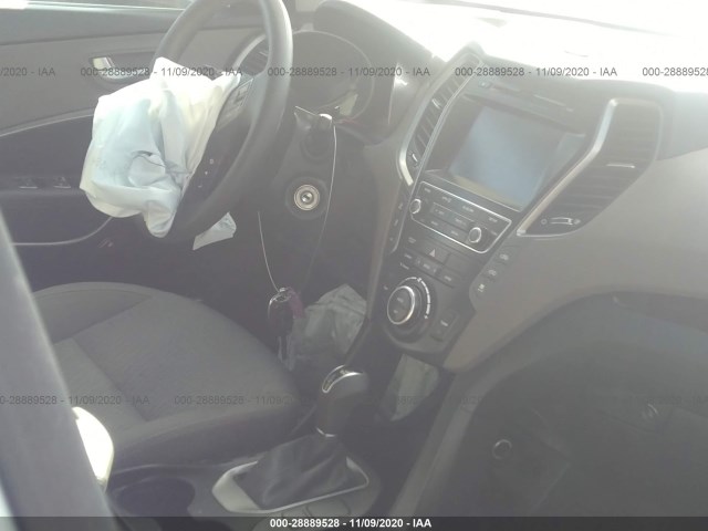 Photo 4 VIN: KM8SM4HF2JU257471 - HYUNDAI GRAND SANTA FE 