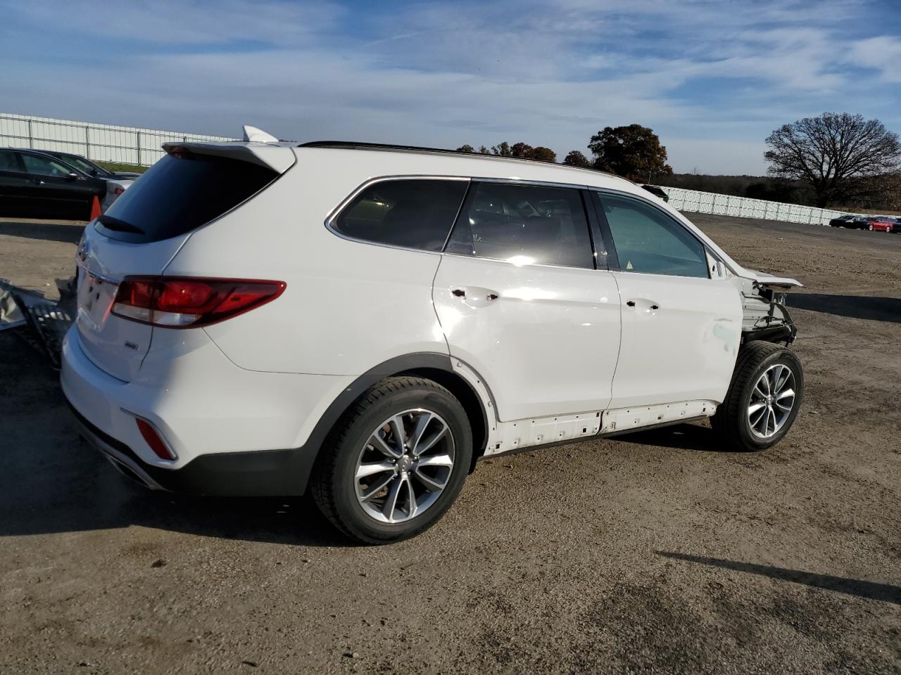 Photo 2 VIN: KM8SNDHF6HU187836 - HYUNDAI SANTA FE 