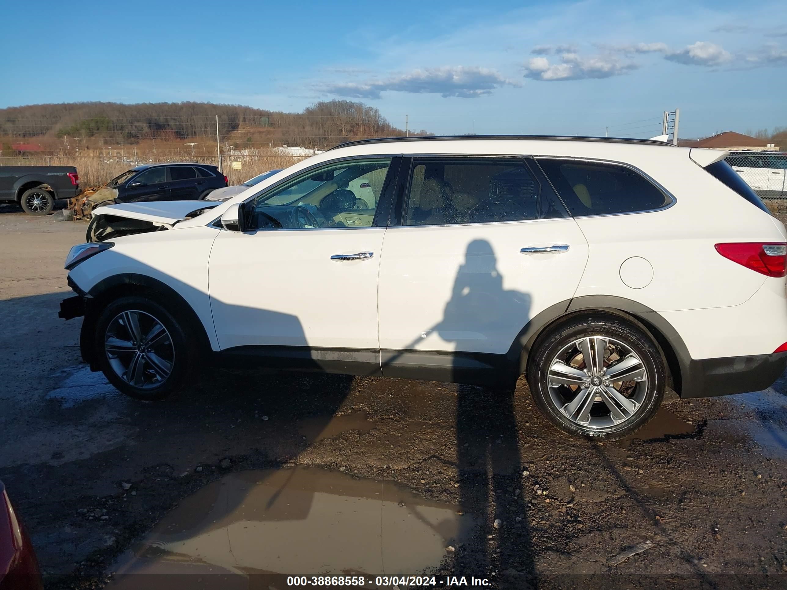 Photo 14 VIN: KM8SRDHF4GU139738 - HYUNDAI SANTA FE 