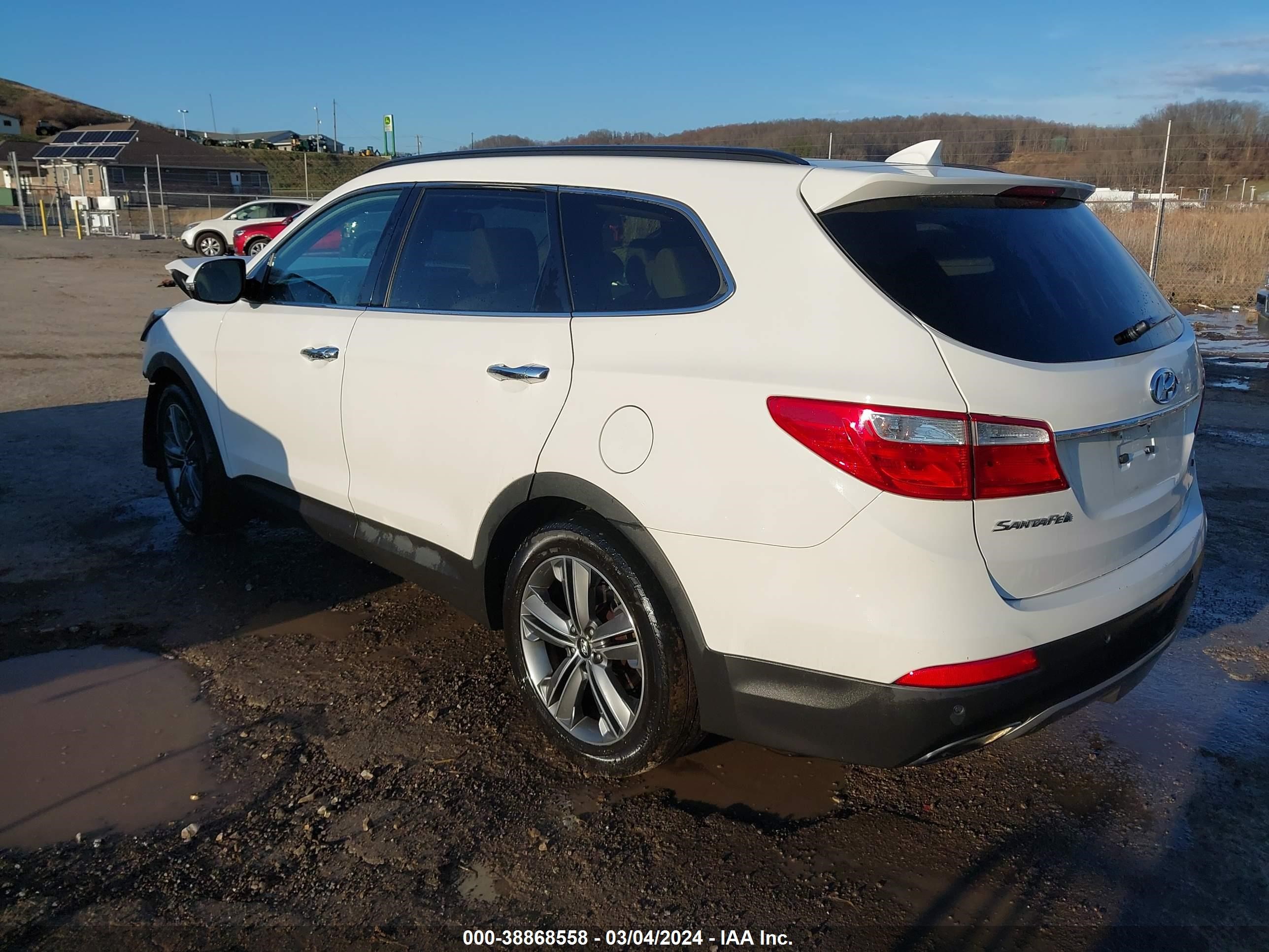 Photo 2 VIN: KM8SRDHF4GU139738 - HYUNDAI SANTA FE 