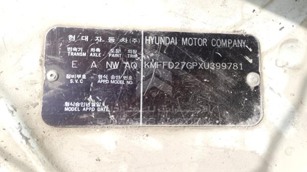 Photo 2 VIN: KMFFD27GPXU399781 - HYUNDAI H100 