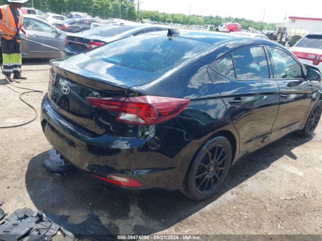 Photo 3 VIN: KMH084LF8LU979101 - HYUNDAI ELANTRA 