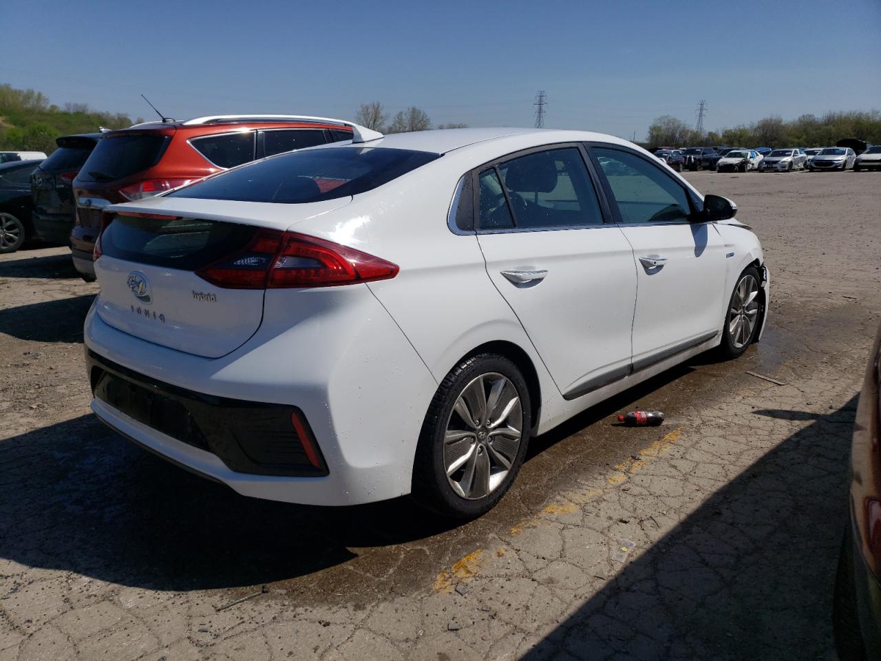 Photo 2 VIN: KMHC05LC0HU026789 - HYUNDAI IONIQ 