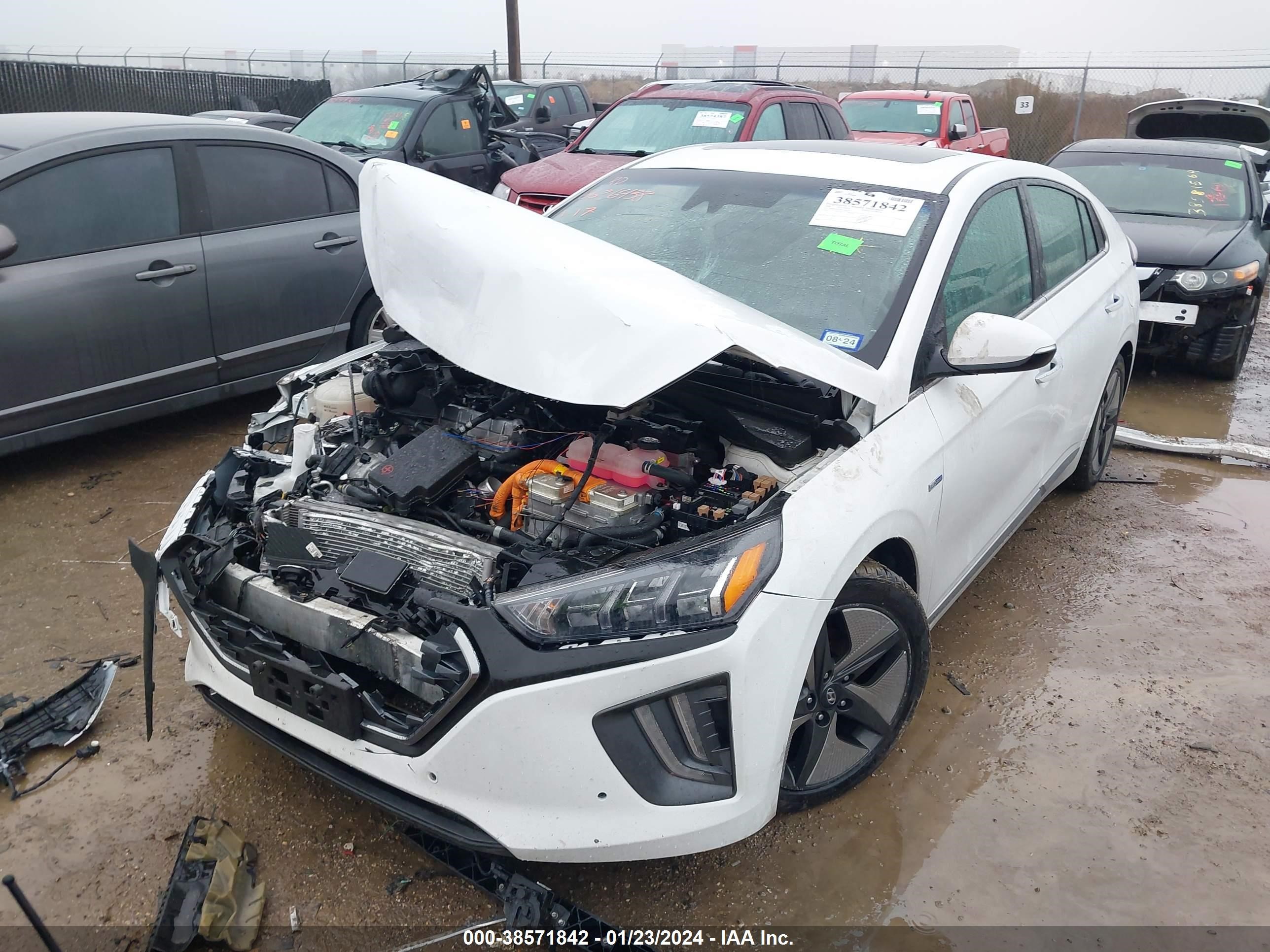 Photo 1 VIN: KMHC05LC0LU240674 - HYUNDAI IONIQ 