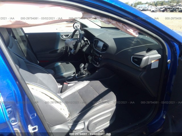 Photo 4 VIN: KMHC05LC4KU133058 - HYUNDAI IONIQ HYBRID 