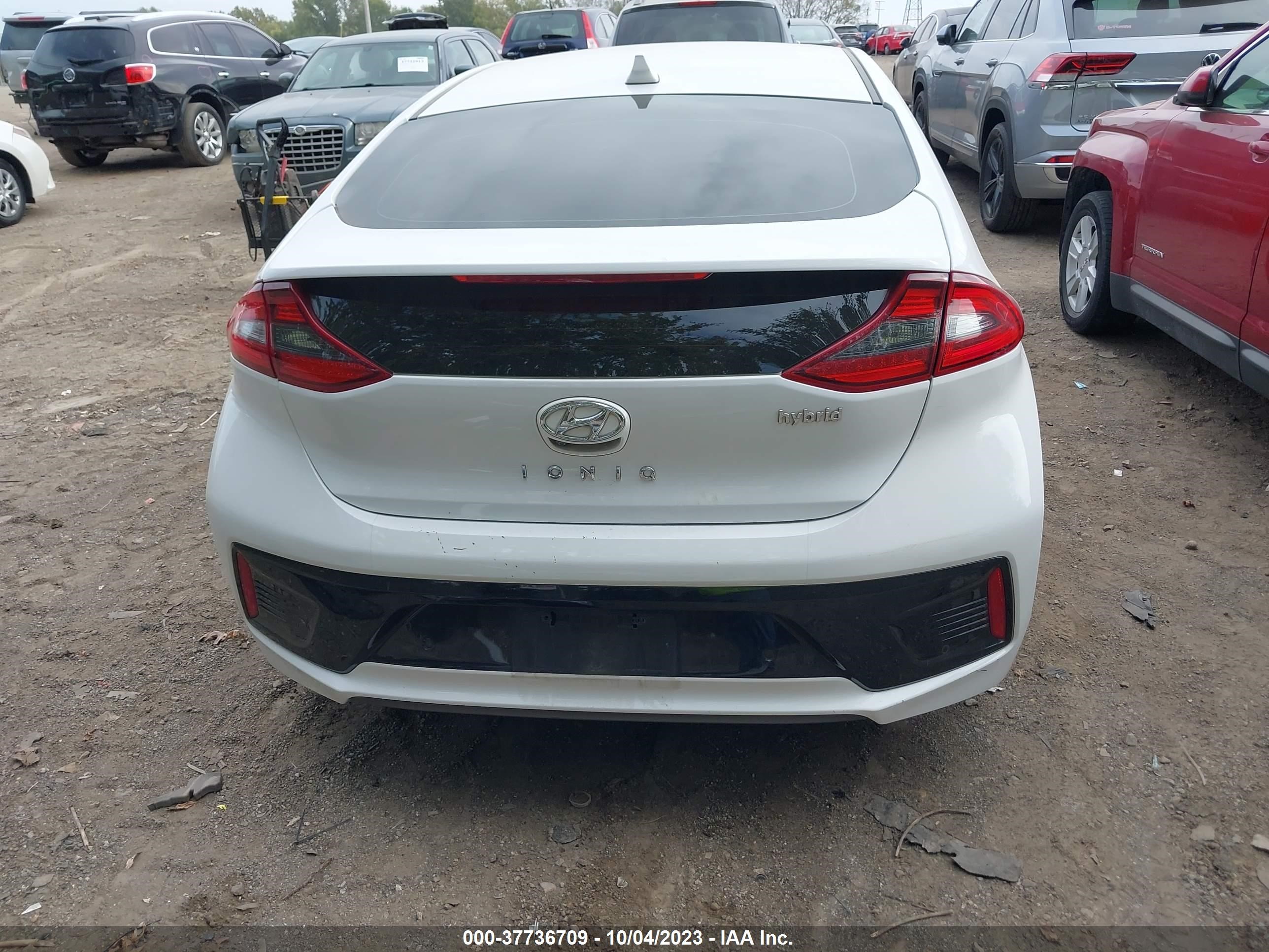 Photo 16 VIN: KMHC05LCXKU112554 - HYUNDAI IONIQ 