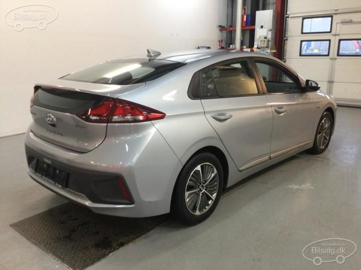 Photo 8 VIN: KMHC651DGLU171357 - HYUNDAI IONIQ HATCHBACK 