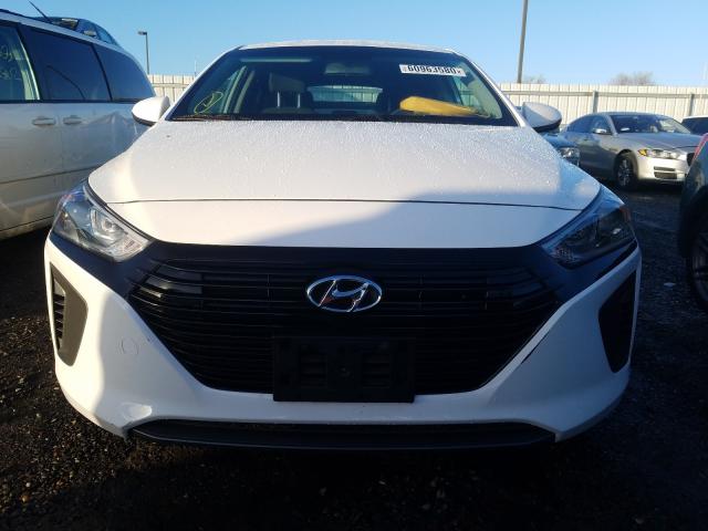 Photo 8 VIN: KMHC65LC0HU042750 - HYUNDAI IONIQ BLUE 