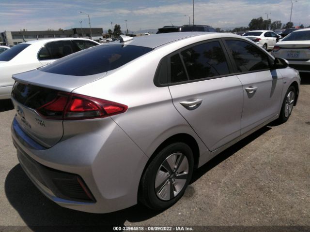 Photo 3 VIN: KMHC65LC0JU101916 - HYUNDAI IONIQ HYBRID 