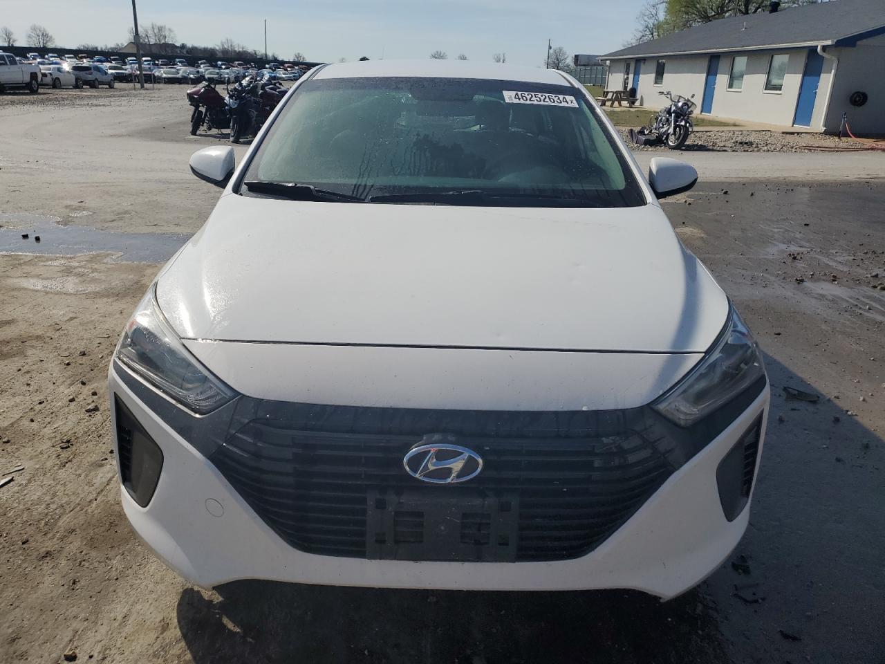 Photo 4 VIN: KMHC65LC0KU115428 - HYUNDAI IONIQ 