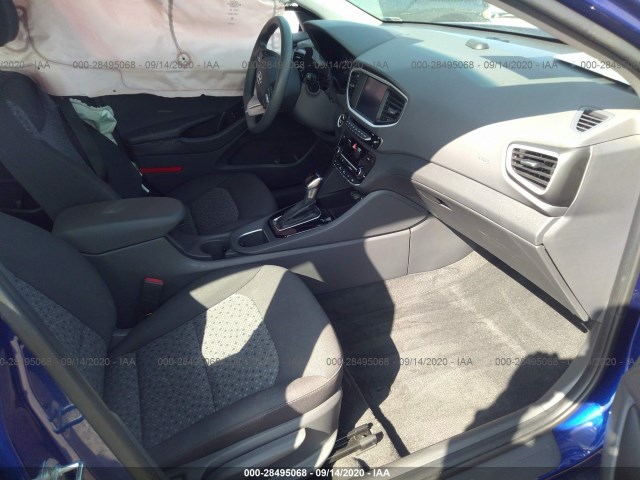 Photo 4 VIN: KMHC65LC0KU174611 - HYUNDAI IONIQ HYBRID 