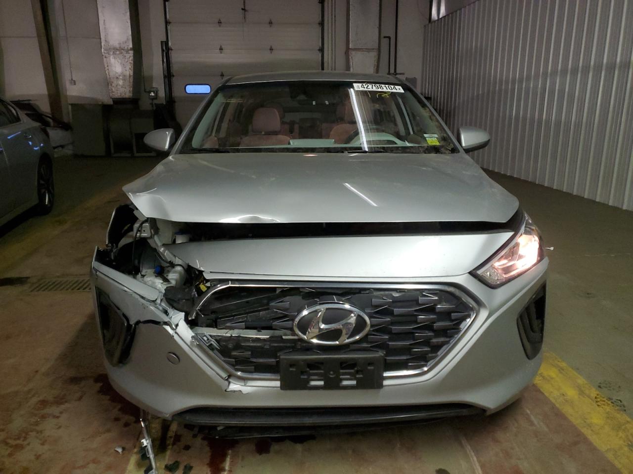 Photo 4 VIN: KMHC65LC0LU216079 - HYUNDAI IONIQ 