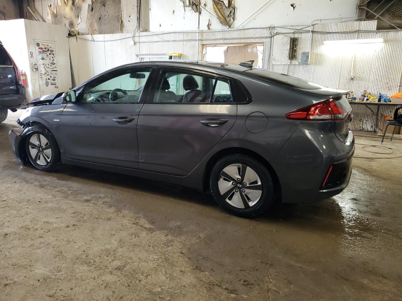 Photo 1 VIN: KMHC65LC1HU047827 - HYUNDAI IONIQ 