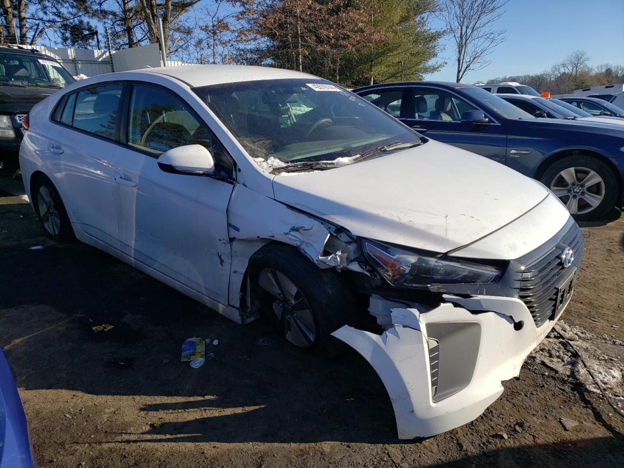 Photo 3 VIN: KMHC65LC1JU102895 - HYUNDAI IONIQ 