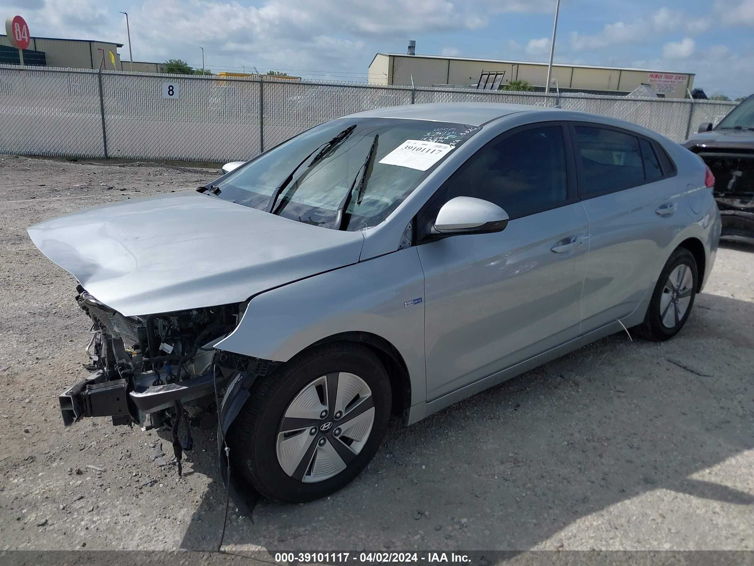 Photo 1 VIN: KMHC65LC1LU231920 - HYUNDAI IONIQ 