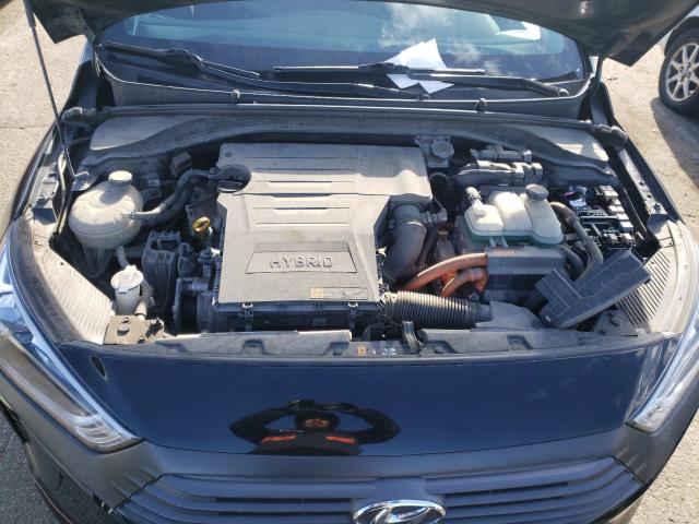 Photo 6 VIN: KMHC65LC2HU026422 - HYUNDAI IONIQ BLUE 