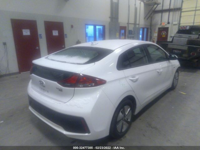 Photo 3 VIN: KMHC65LC2HU035962 - HYUNDAI IONIQ HYBRID 