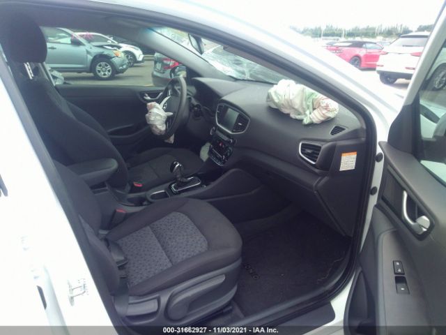 Photo 4 VIN: KMHC65LC2HU037291 - HYUNDAI IONIQ HYBRID 