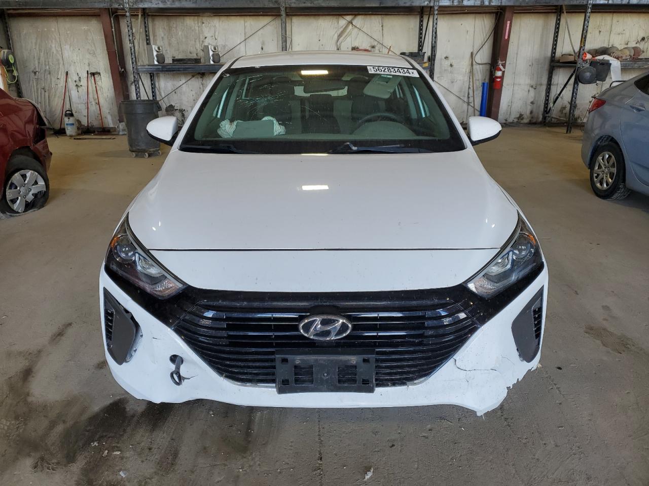 Photo 4 VIN: KMHC65LC2JU059961 - HYUNDAI IONIQ 