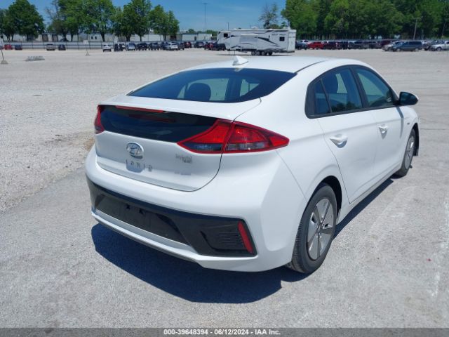 Photo 3 VIN: KMHC65LC3JU100470 - HYUNDAI IONIQ 