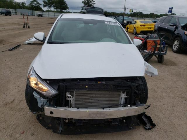 Photo 4 VIN: KMHC65LC3KU109817 - HYUNDAI IONIQ BLUE 