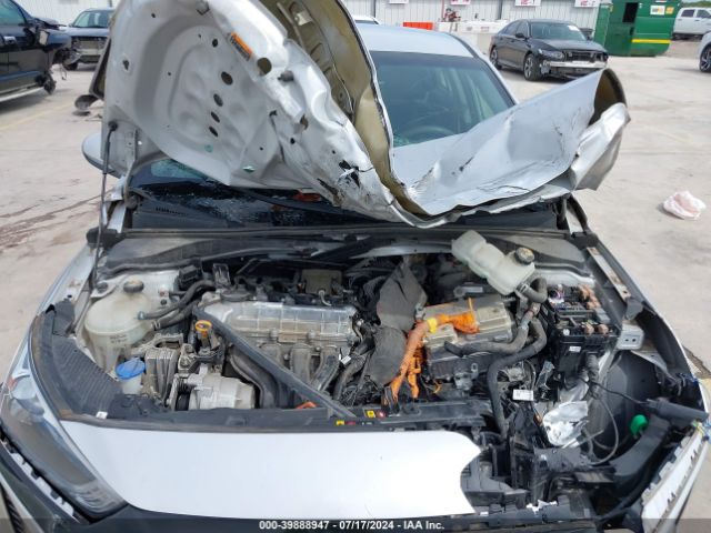 Photo 9 VIN: KMHC65LC3KU116623 - HYUNDAI IONIQ 