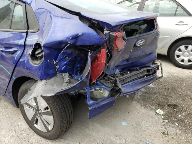 Photo 8 VIN: KMHC65LC3KU166602 - HYUNDAI IONIQ BLUE 