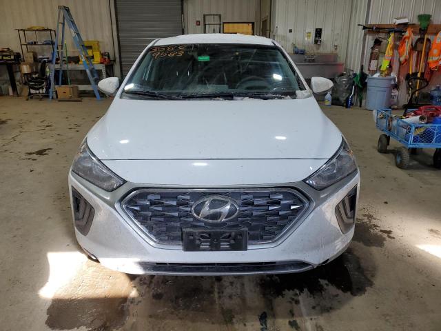 Photo 4 VIN: KMHC65LC3MU245321 - HYUNDAI IONIQ BLUE 