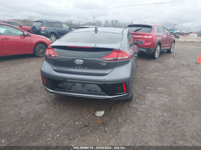 Photo 3 VIN: KMHC65LC4HU024011 - HYUNDAI IONIQ HYBRID 