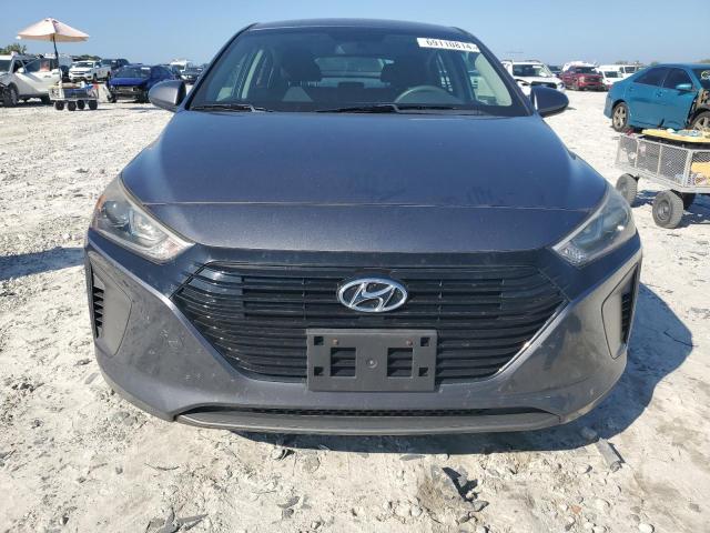 Photo 4 VIN: KMHC65LC4HU031069 - HYUNDAI IONIQ BLUE 