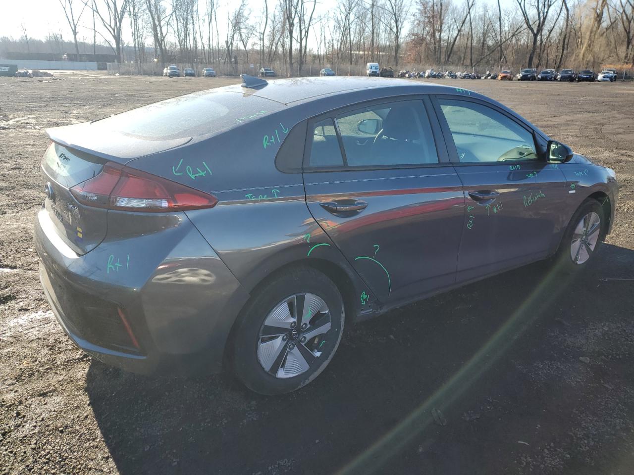 Photo 2 VIN: KMHC65LC4JU065129 - HYUNDAI IONIQ 