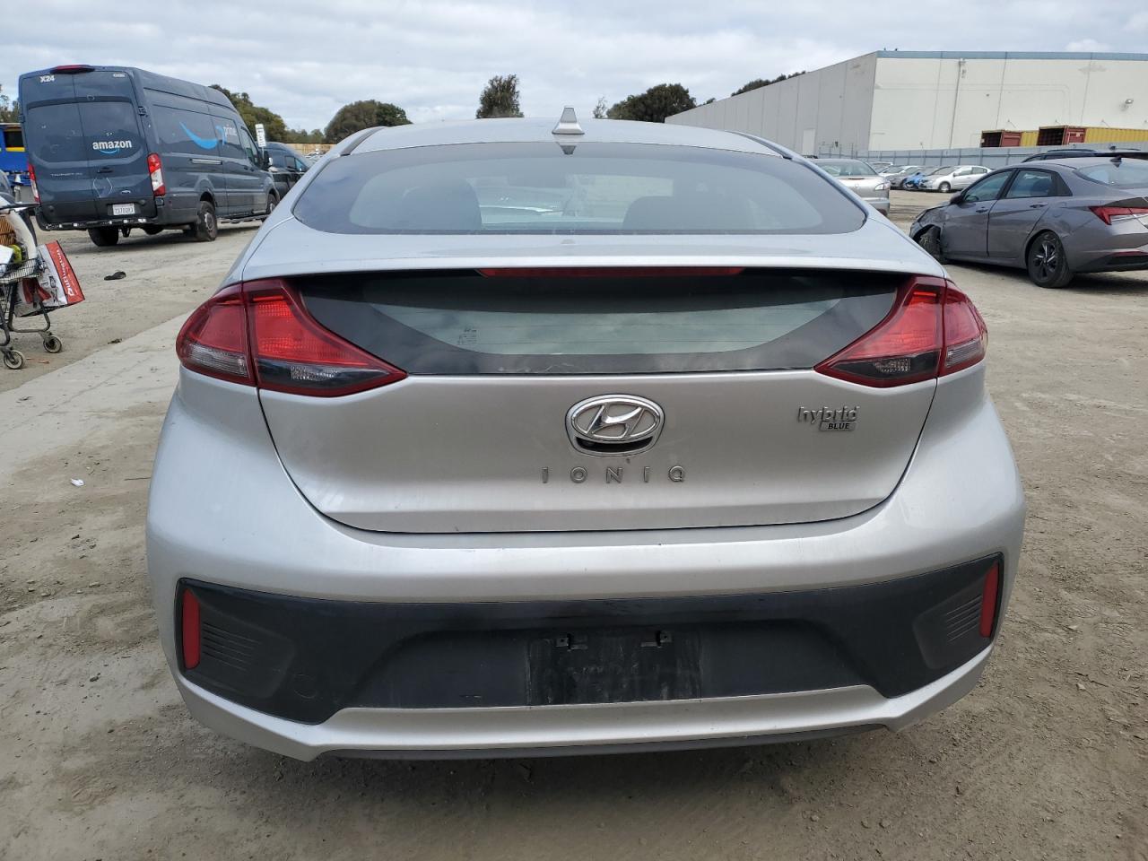 Photo 5 VIN: KMHC65LC4KU108157 - HYUNDAI IONIQ 