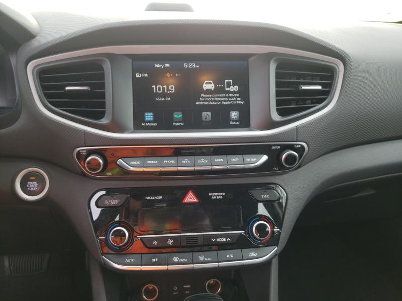 Photo 8 VIN: KMHC65LC4KU167547 - HYUNDAI IONIQ BLUE 