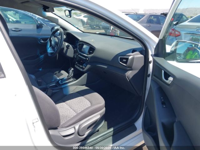 Photo 4 VIN: KMHC65LC4KU174126 - HYUNDAI IONIQ 