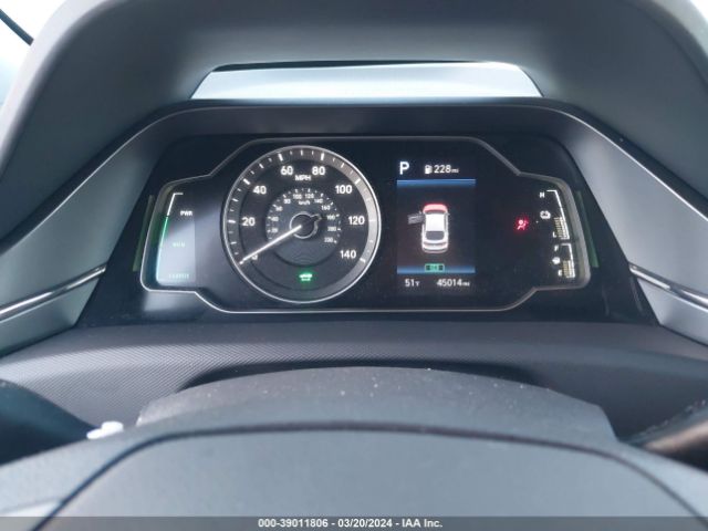 Photo 6 VIN: KMHC65LC4LU187847 - HYUNDAI IONIQ HYBRID 