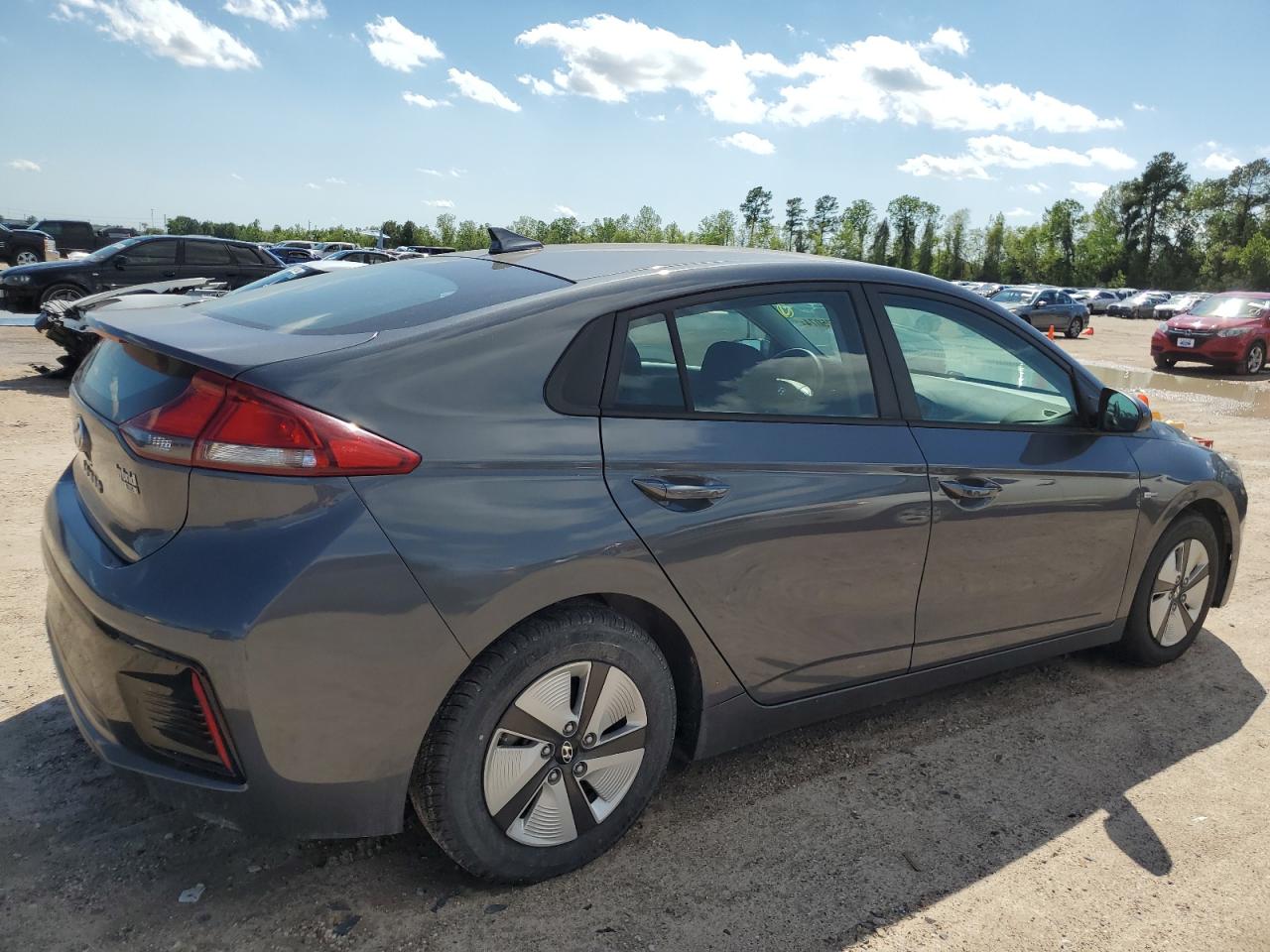 Photo 2 VIN: KMHC65LC5JU068167 - HYUNDAI IONIQ 