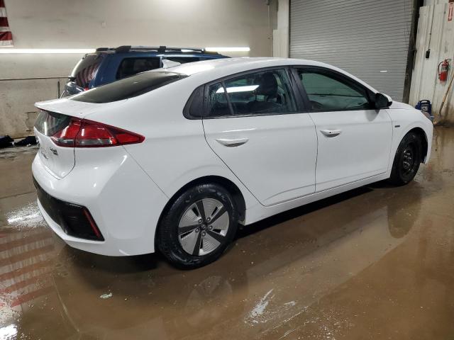 Photo 2 VIN: KMHC65LC5KU179142 - HYUNDAI IONIQ BLUE 