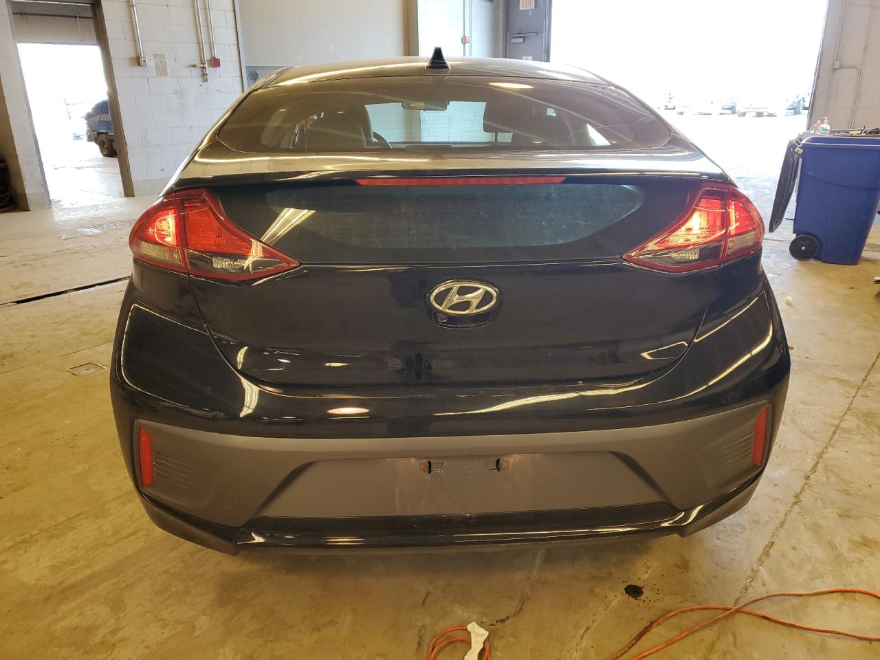 Photo 5 VIN: KMHC65LC5LU228034 - HYUNDAI IONIQ 