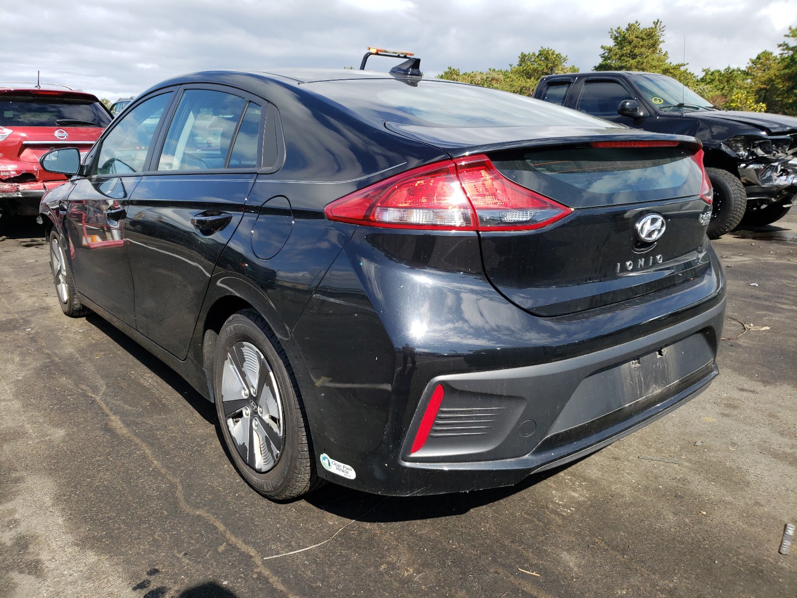 Photo 2 VIN: KMHC65LC6HU036886 - HYUNDAI IONIQ BLUE 