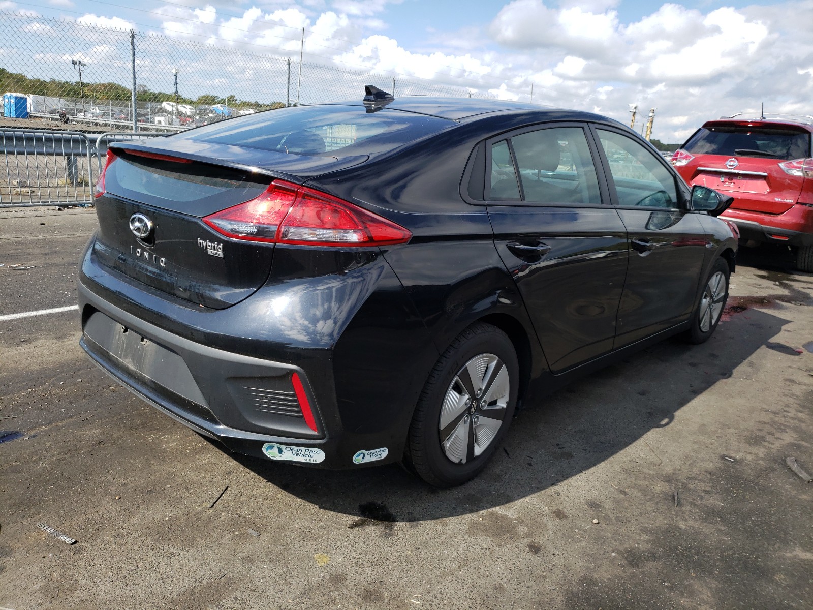 Photo 3 VIN: KMHC65LC6HU036886 - HYUNDAI IONIQ BLUE 